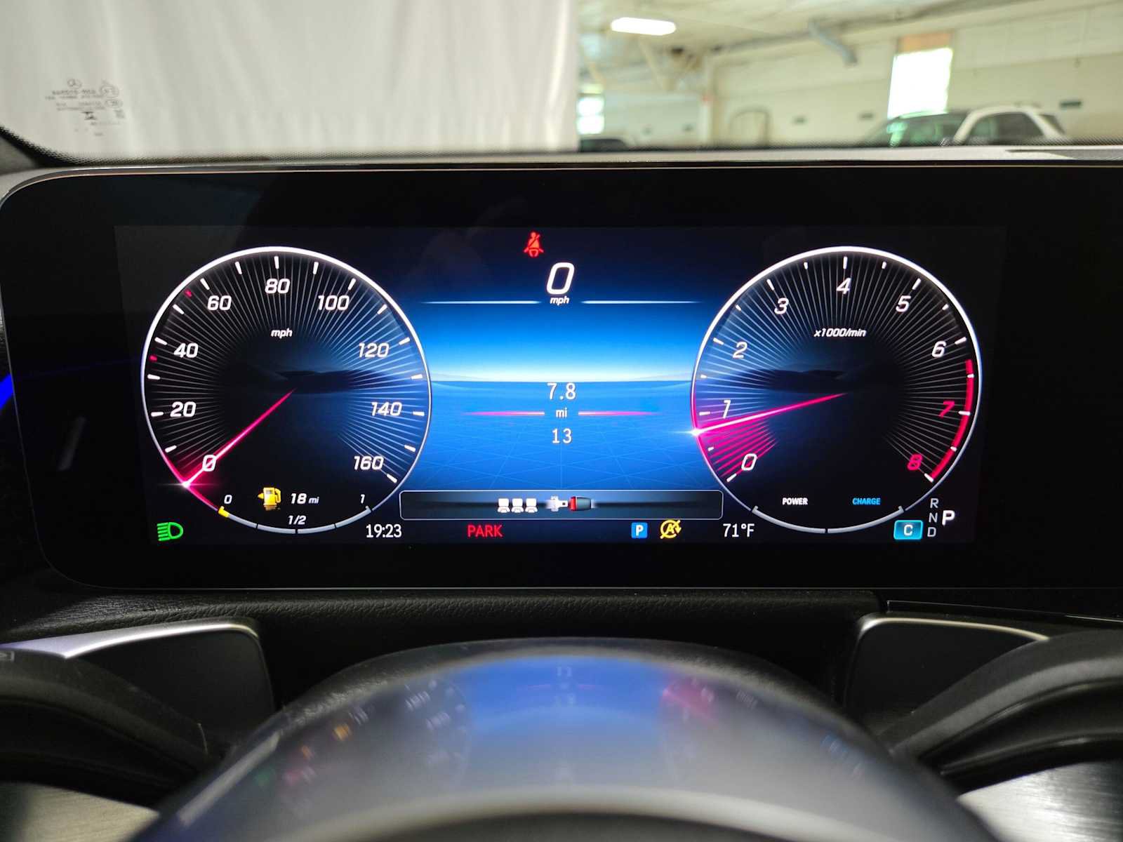 New 2026 Mercedes-Benz GLB 250 4MATIC image 25