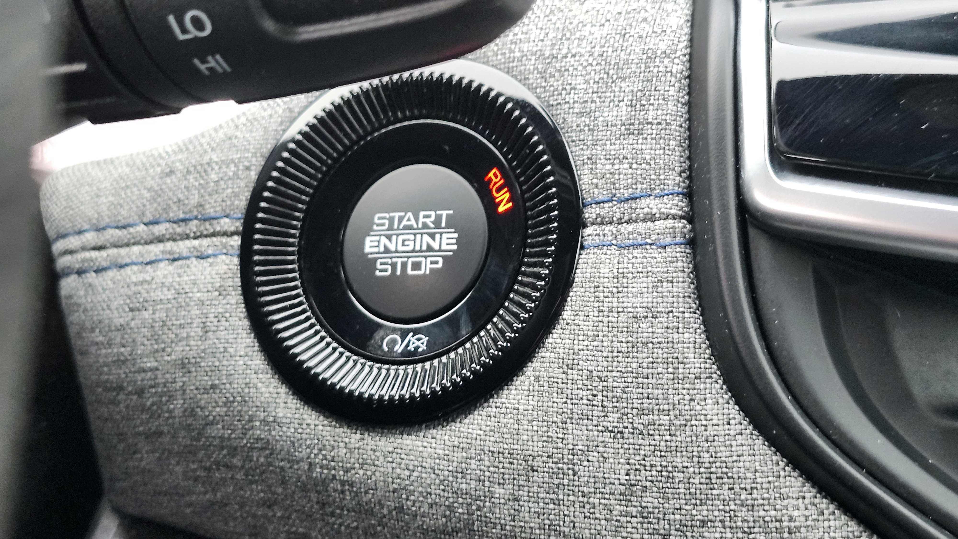 Used 2025 Jeep Compass Sport image 25