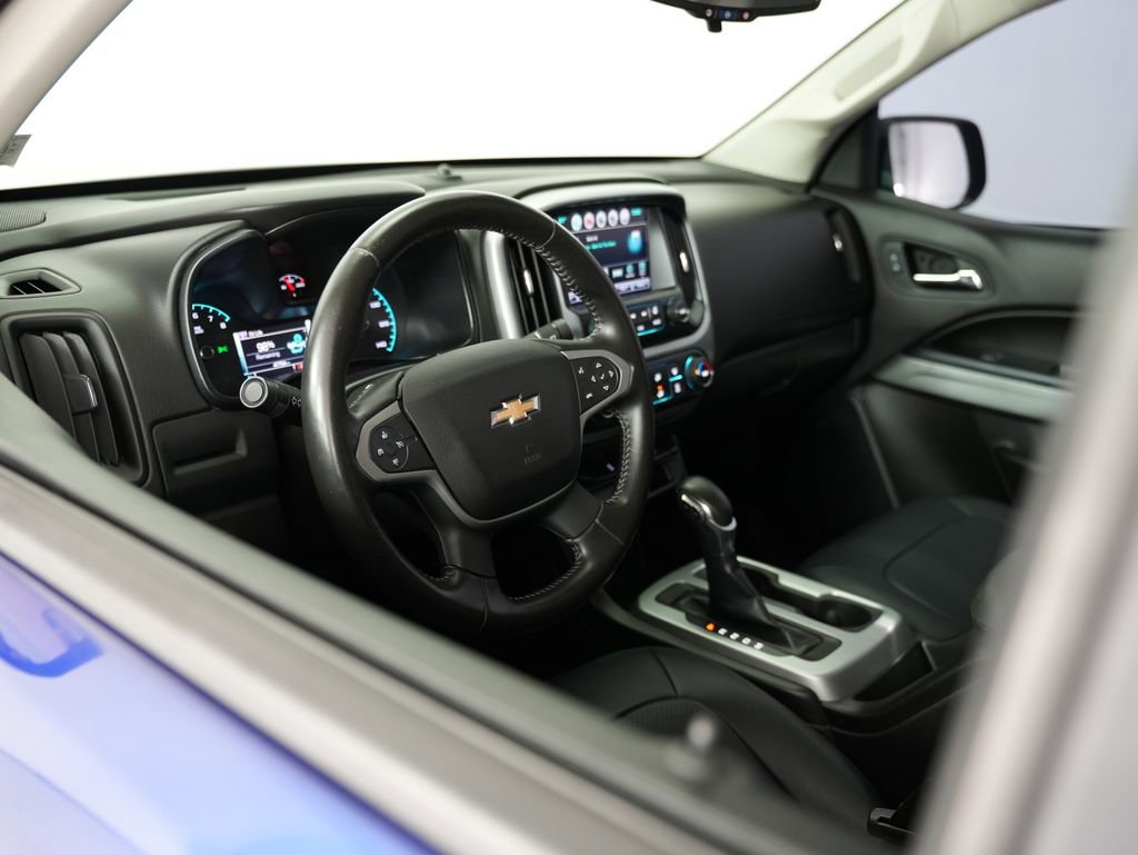 Used 2016 Chevrolet Colorado LT w/ LT Convenience Package RWD image 6