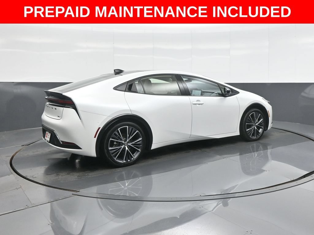 Used 2026 Toyota Prius Limited w/ Limited Premium Package FWD image 7