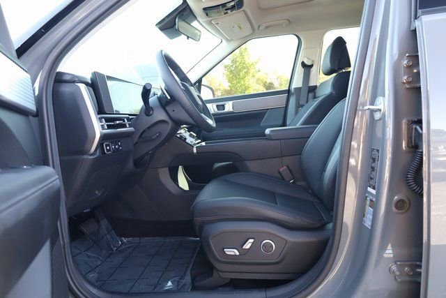 Used 2025 Hyundai Santa Fe XRT image 11