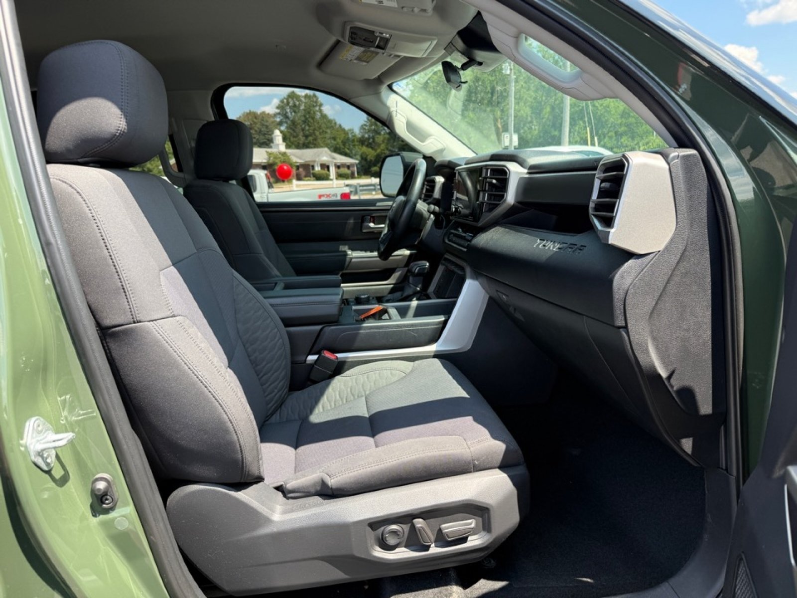 Used 2022 Toyota Tundra SR AWD/4WD image 24