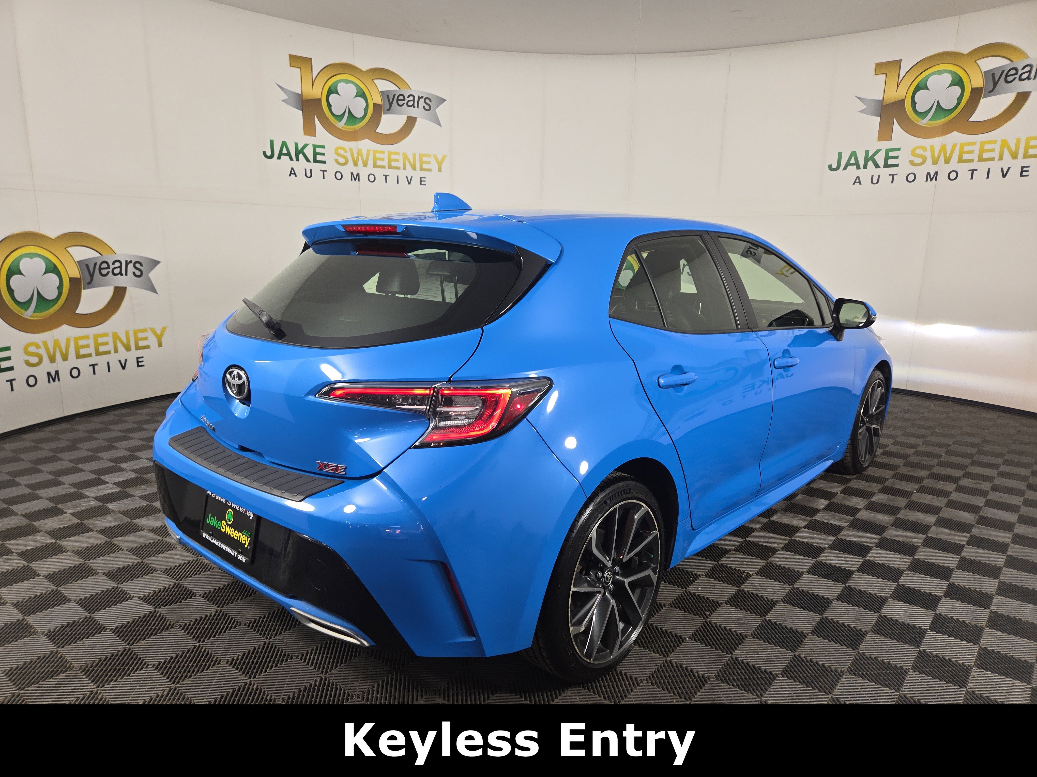 Used 2019 Toyota Corolla XSE image 9
