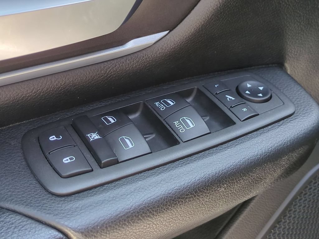 Used 2022 RAM 1500 Big Horn AWD/4WD image 12