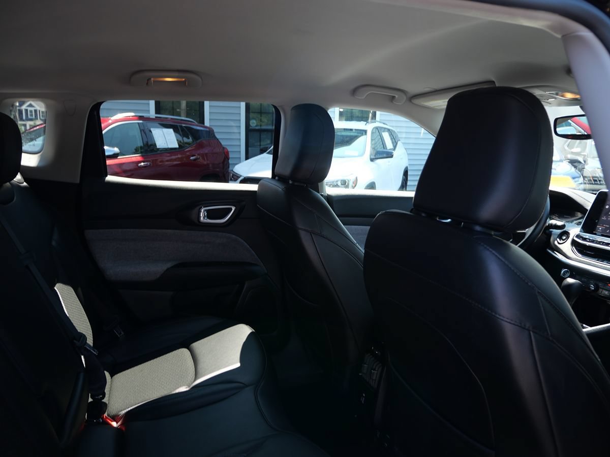 Used 2022 Jeep Compass Latitude w/ Convenience Group AWD/4WD image 24