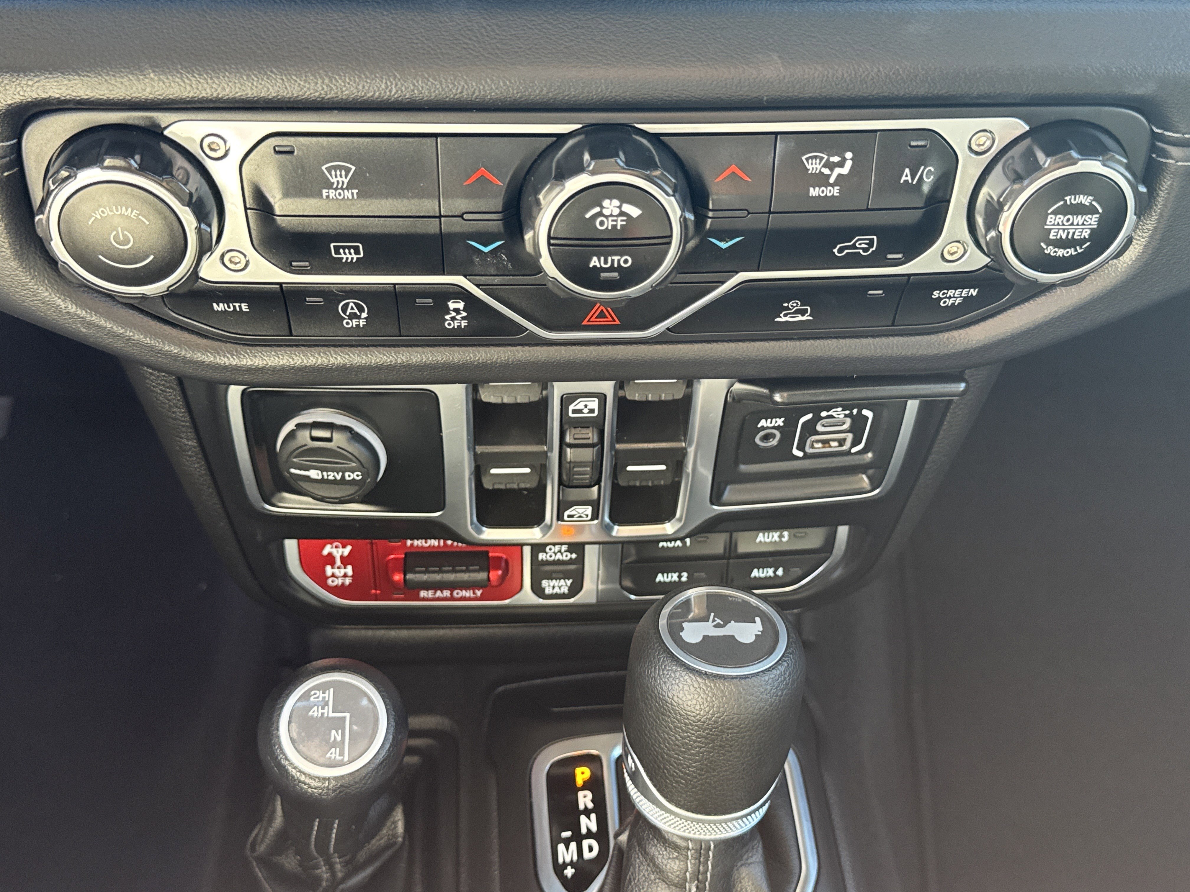 Used 2025 Jeep Wrangler Unlimited Rubicon image 20