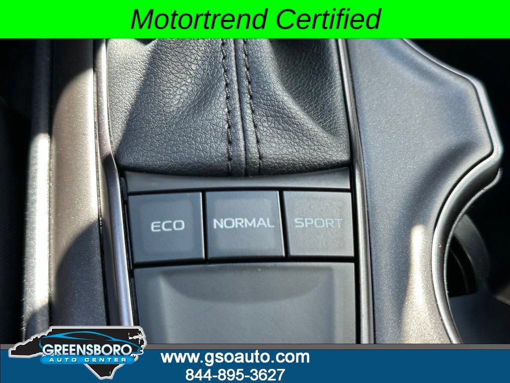 Used 2024 Toyota Camry SE FWD image 31