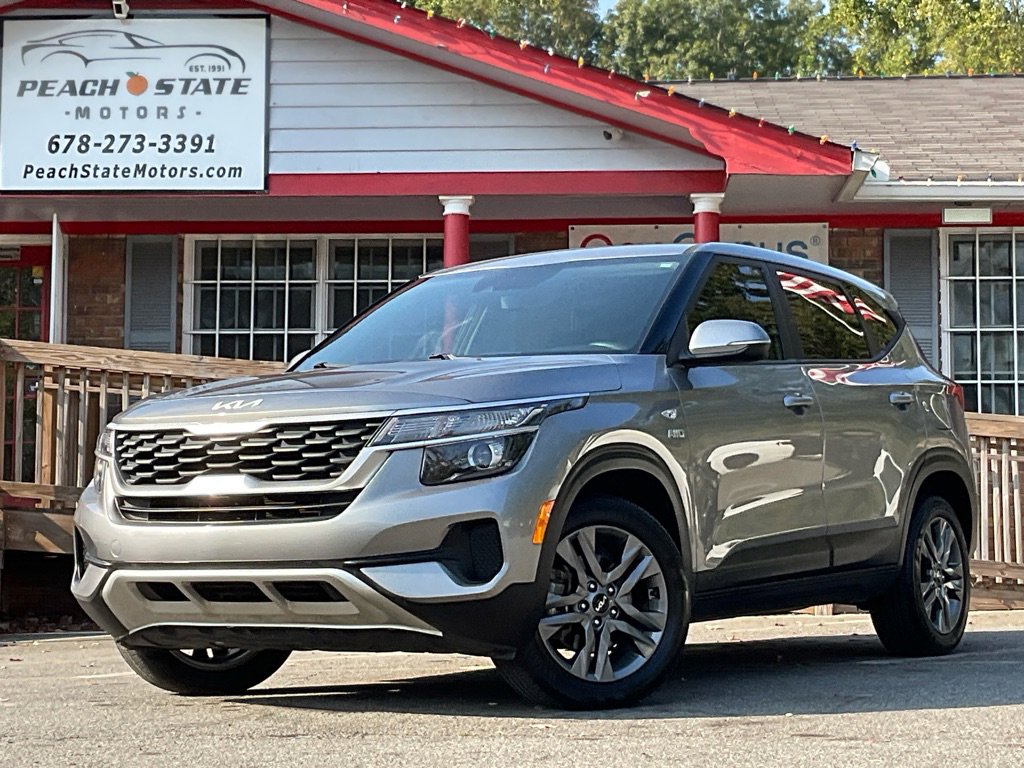 Used 2023 Kia Seltos LX image 1