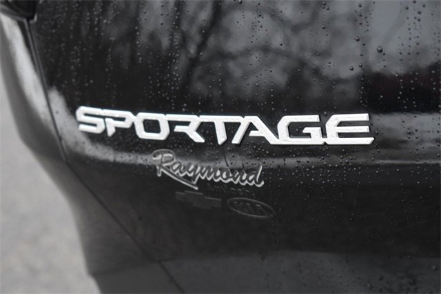 Used 2023 Kia Sportage EX image 15