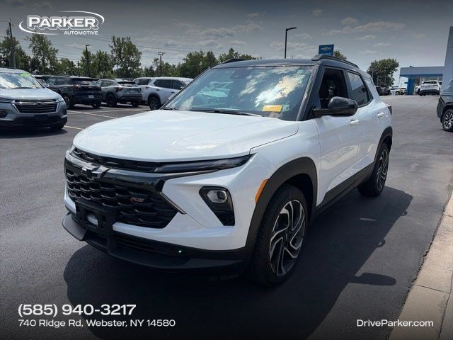 Used 2024 Chevrolet TrailBlazer RS w/ Convenience Package AWD/4WD image 1