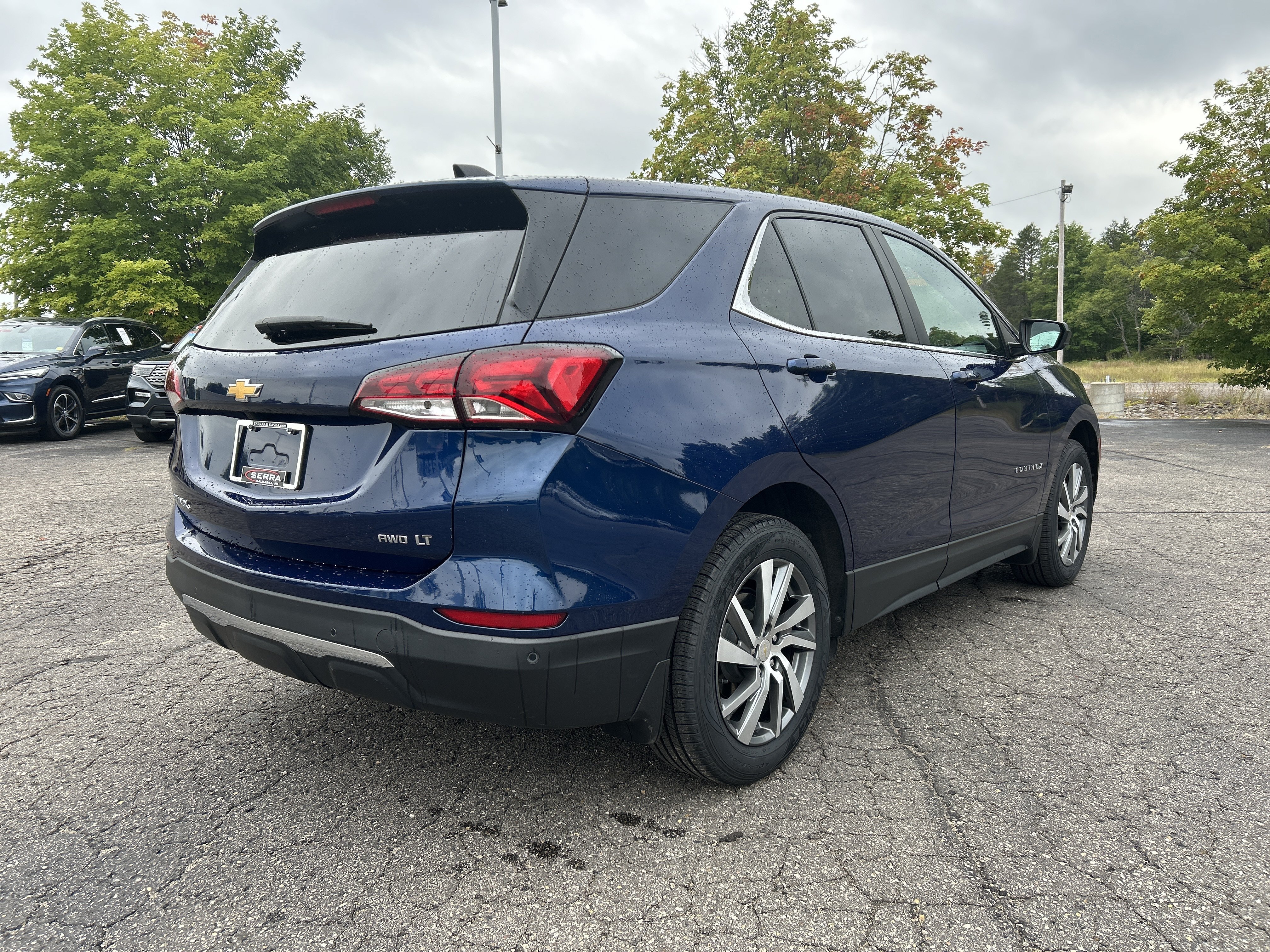 Used 2022 Chevrolet Equinox LT AWD/4WD image 3