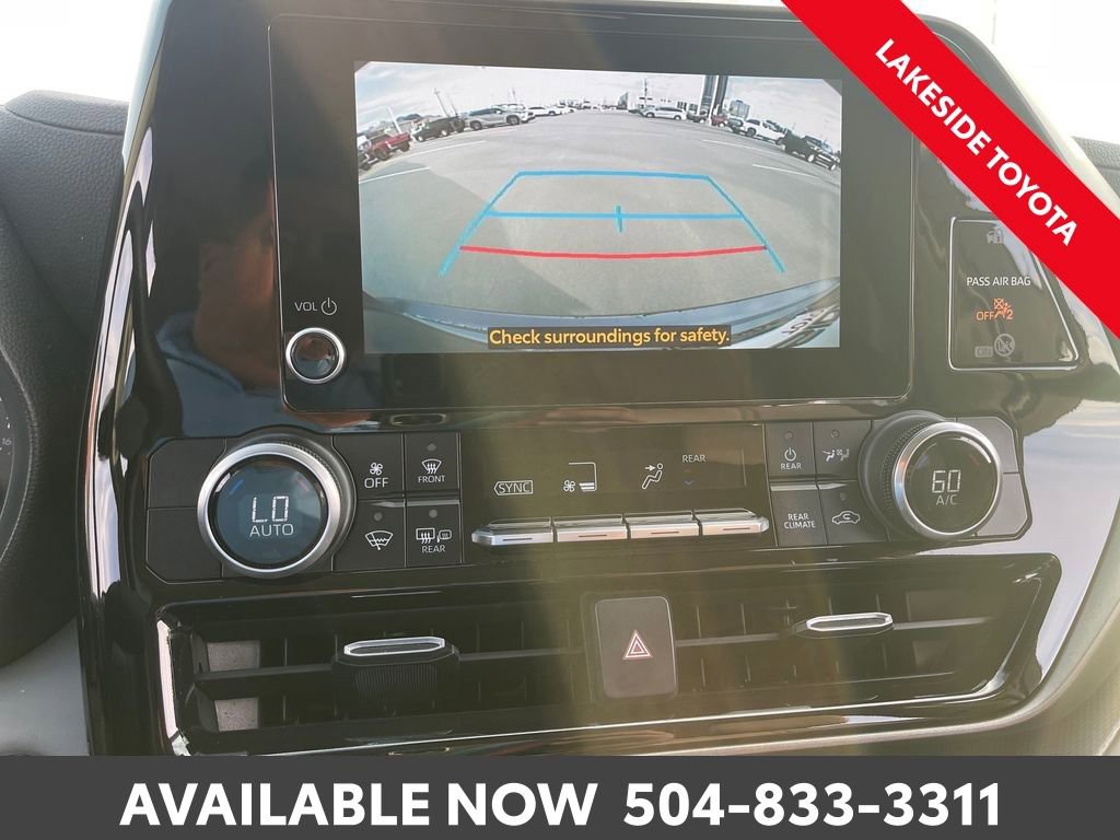 Used 2023 Toyota Highlander LE image 32