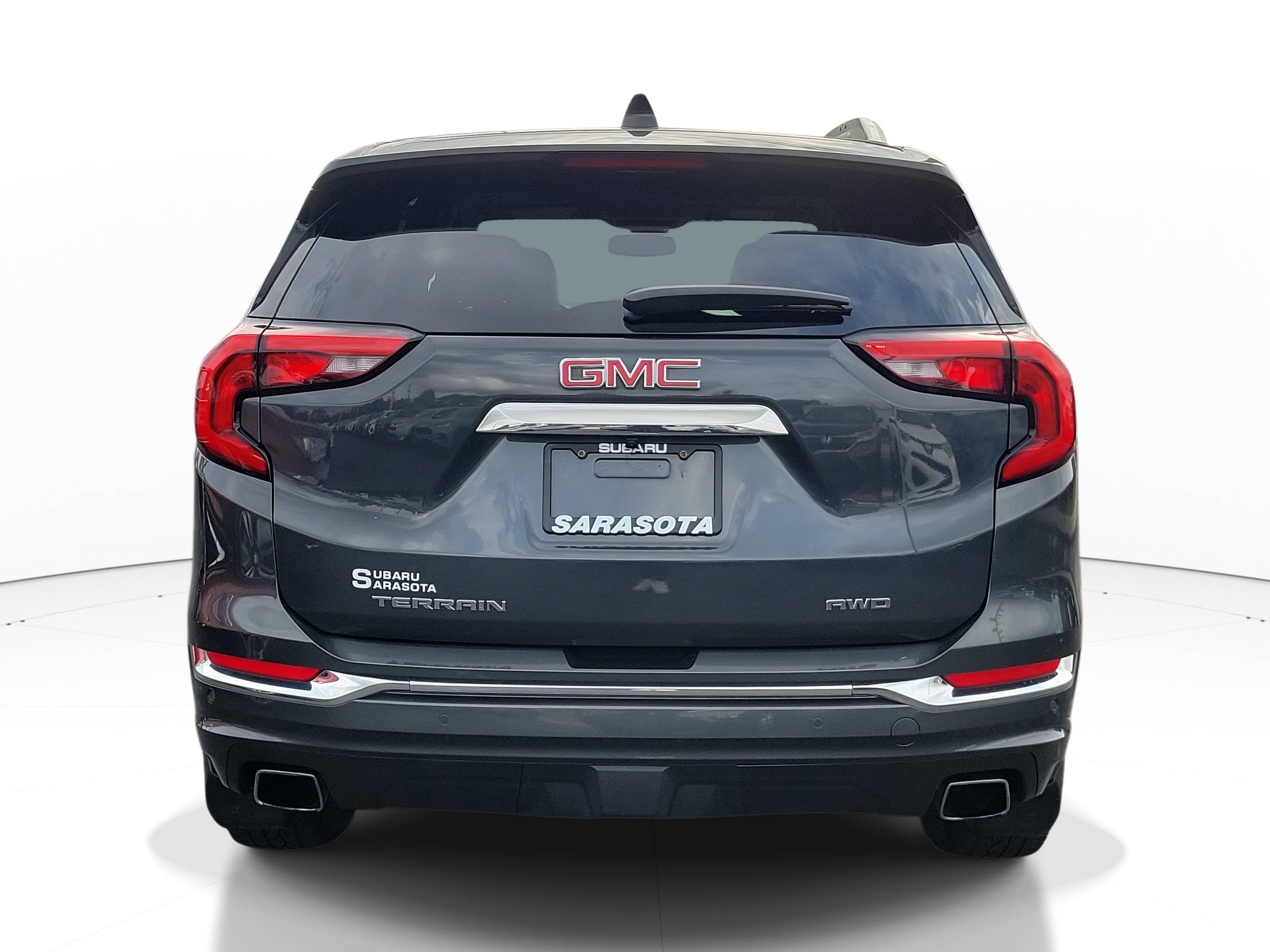 Used 2018 GMC Terrain Denali w/ Advanced Safety Package image 5