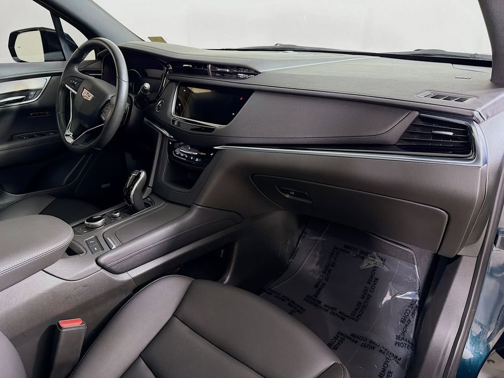 Certified 2024 Cadillac XT6 Luxury AWD/4WD image 28