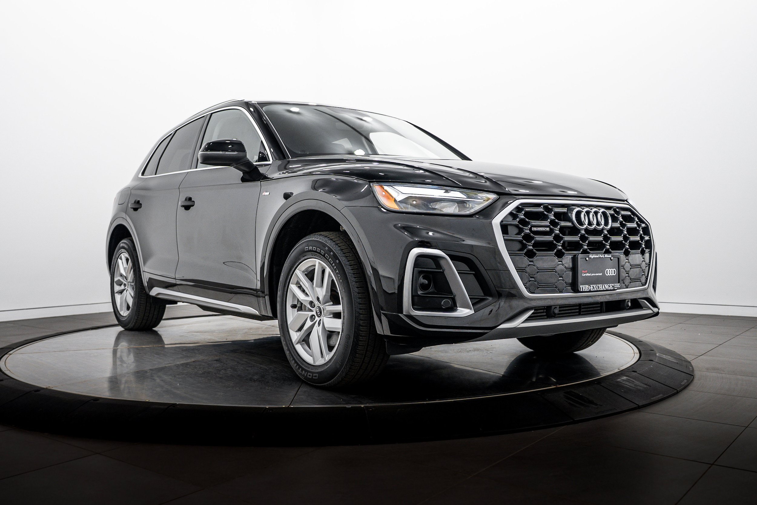 Certified 2023 Audi Q5 2.0T Premium w/ Convenience Package AWD/4WD image 1