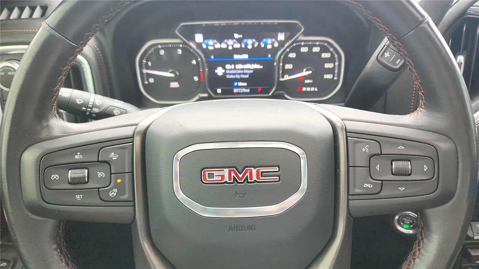 Used 2022 GMC Sierra 2500 AT4 w/ AT4 Premium Plus Package AWD/4WD image 11