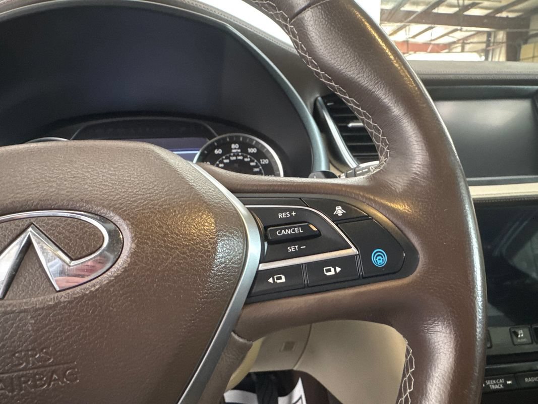 Used 2019 INFINITI QX50 Essential AWD/4WD image 13