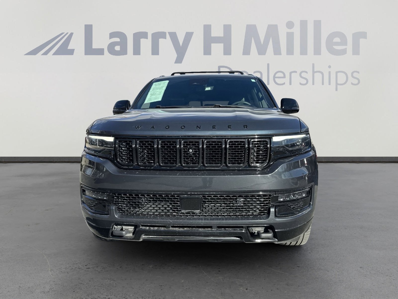 Used 2023 Jeep Wagoneer Series II w/ Convenience Group I image 3