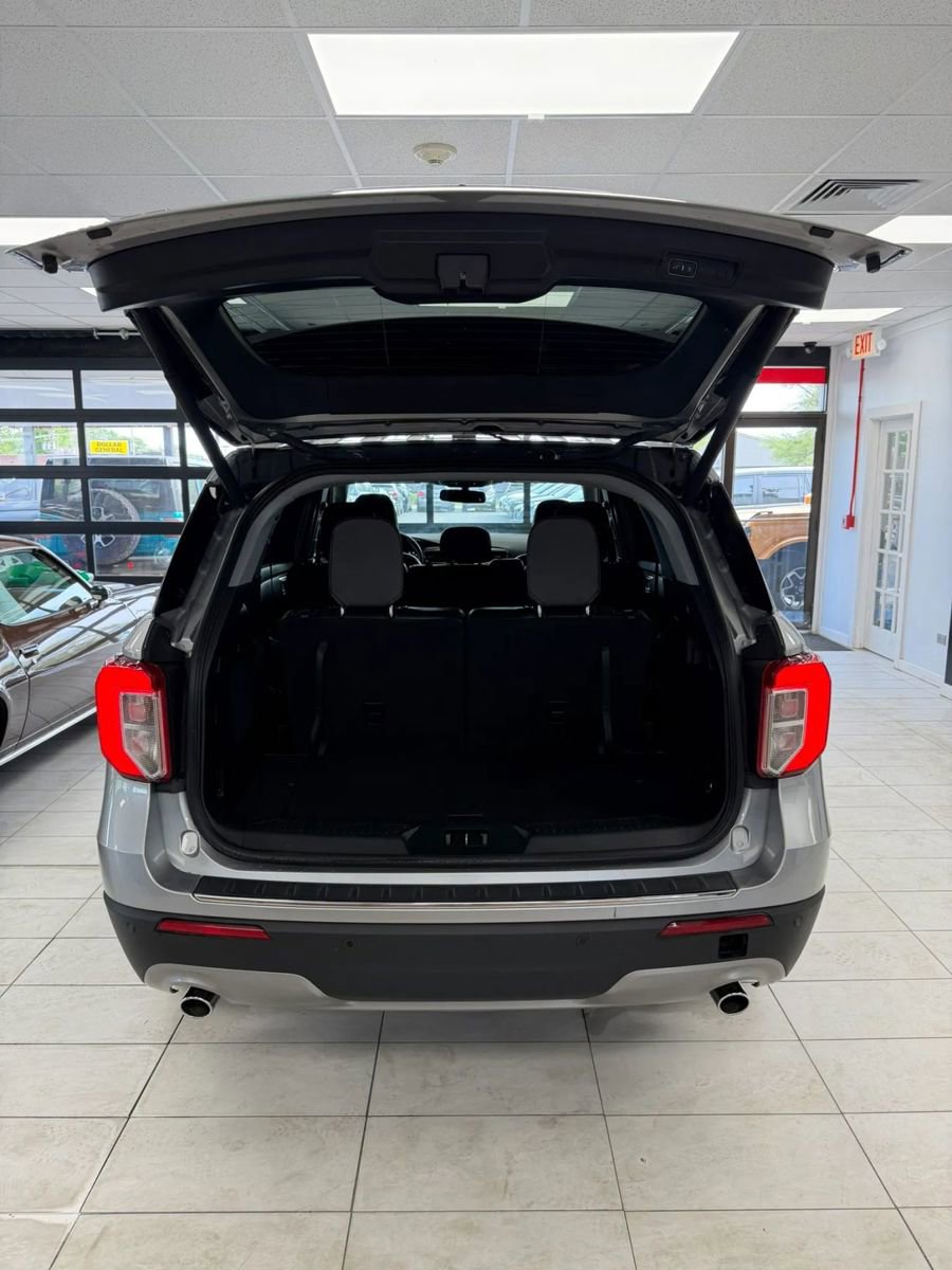 Used 2021 Ford Explorer Limited AWD/4WD image 7