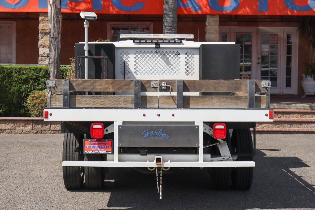 Used 2017 Ford F550 2WD Regular Cab Super Duty image 7