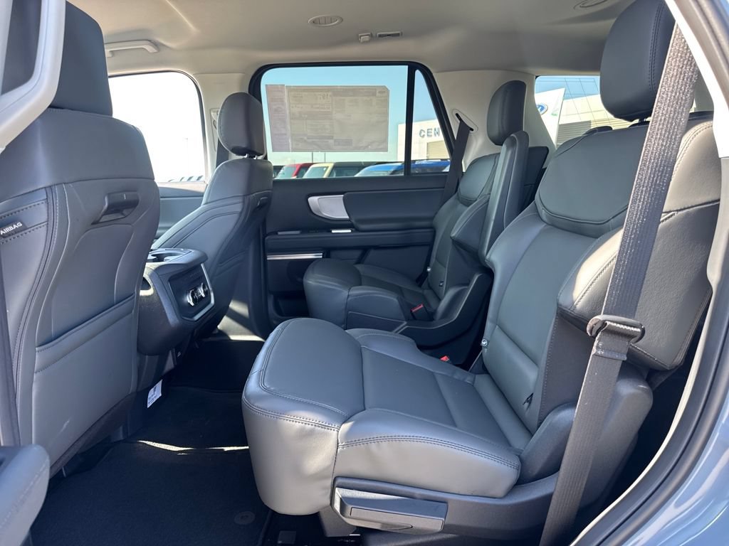New 2026 Ford Expedition Active RWD image 13