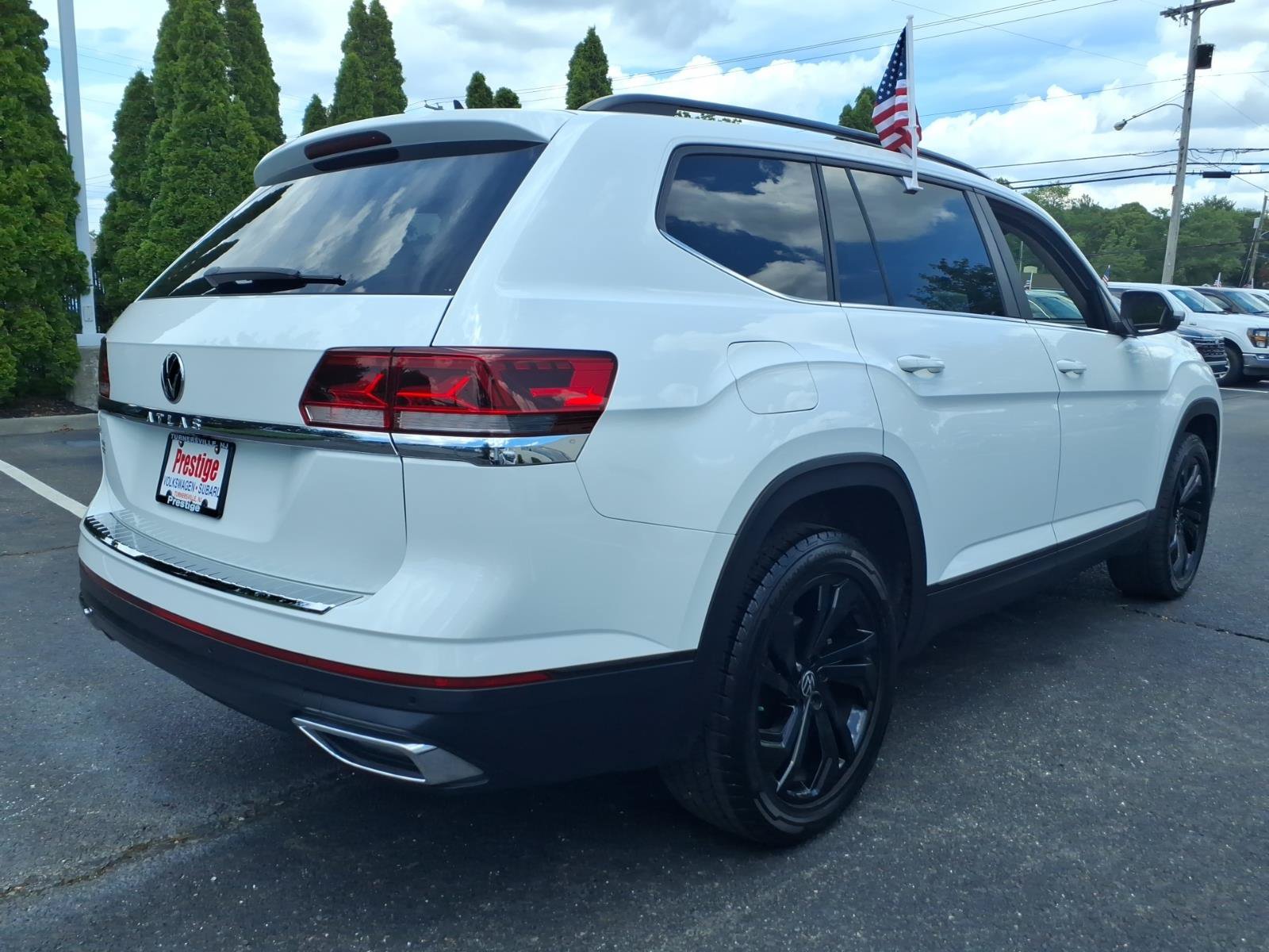 Certified 2022 Volkswagen Atlas SE FWD image 2