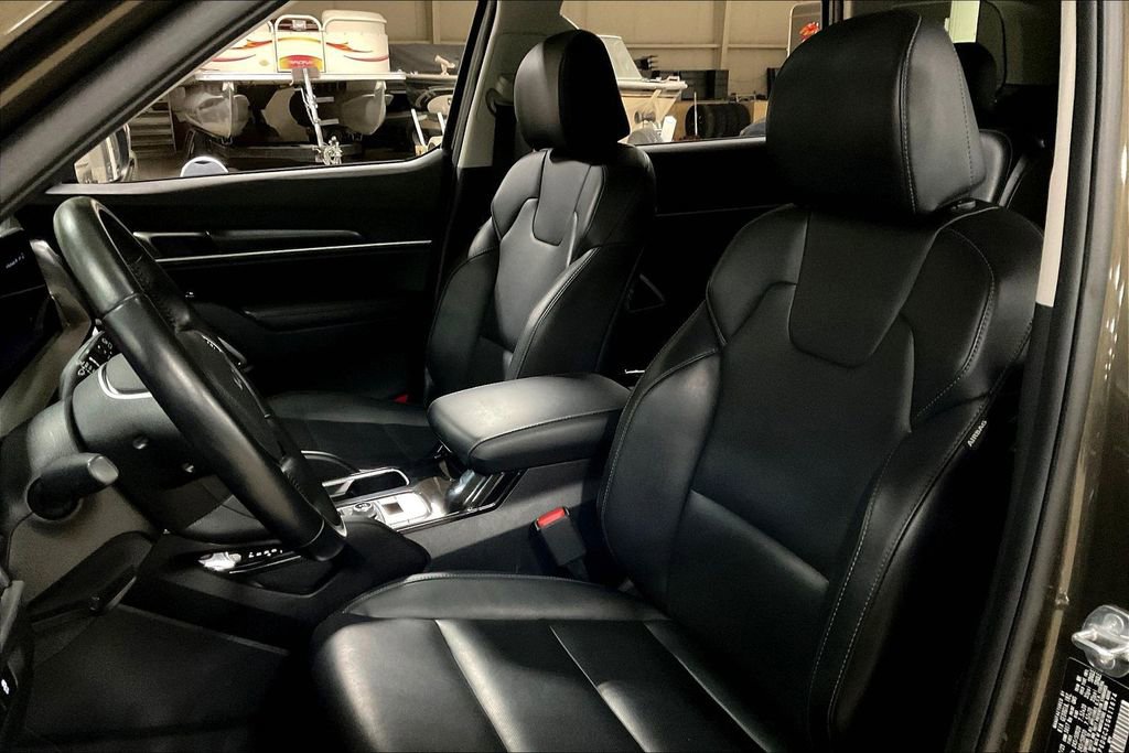 Used 2025 Kia Telluride S AWD/4WD image 24