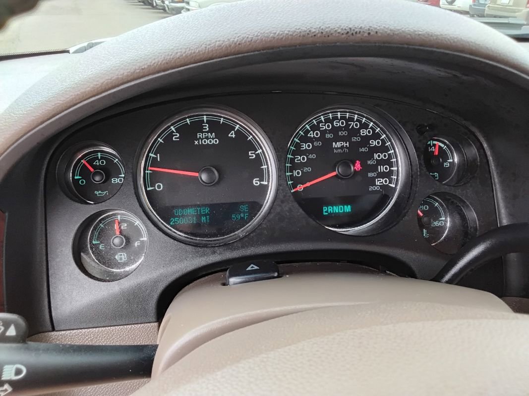 Used 2011 Chevrolet Tahoe LTZ image 13