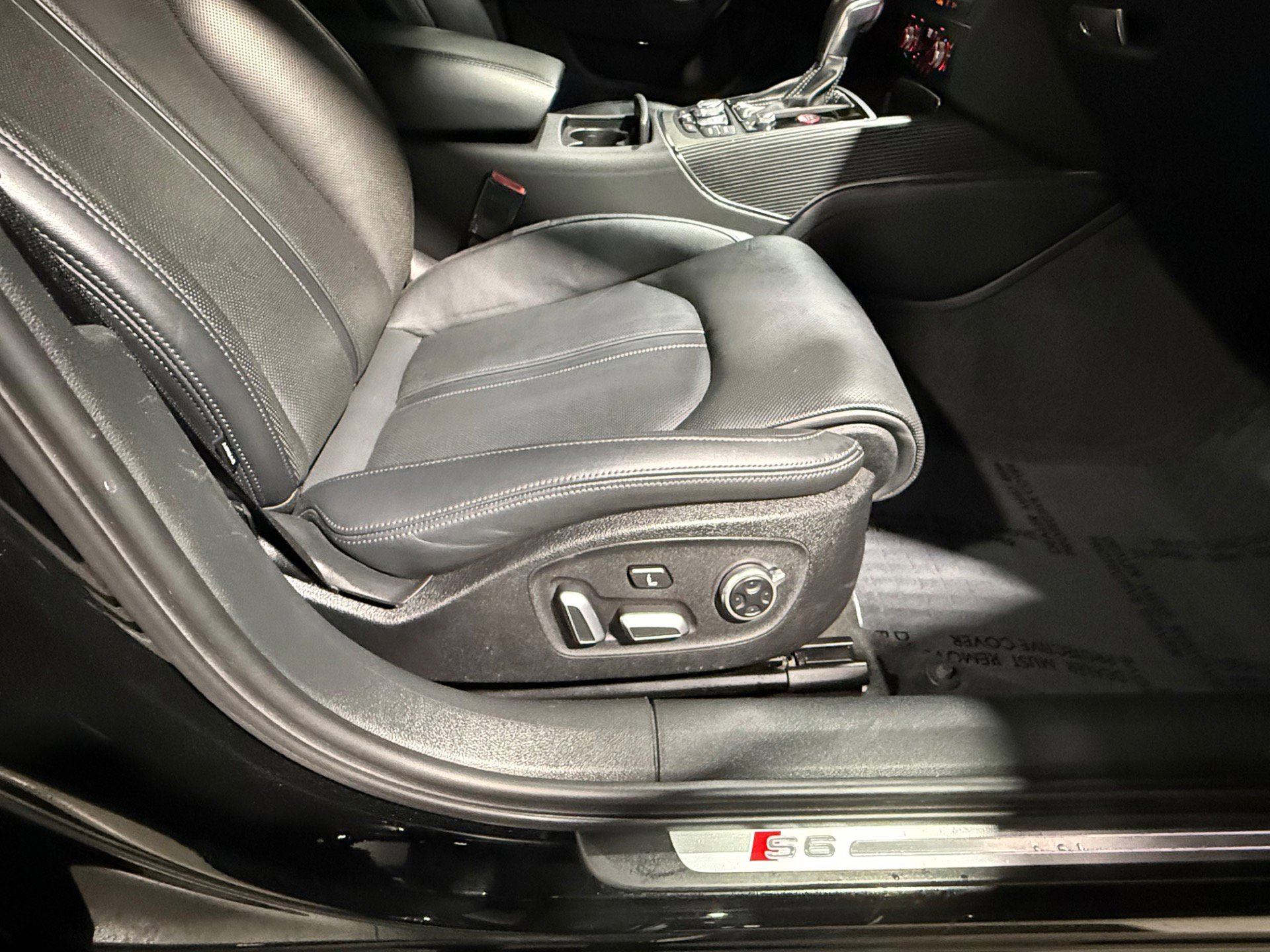 Used 2018 Audi S6 Prestige w/ Prestige Package image 49