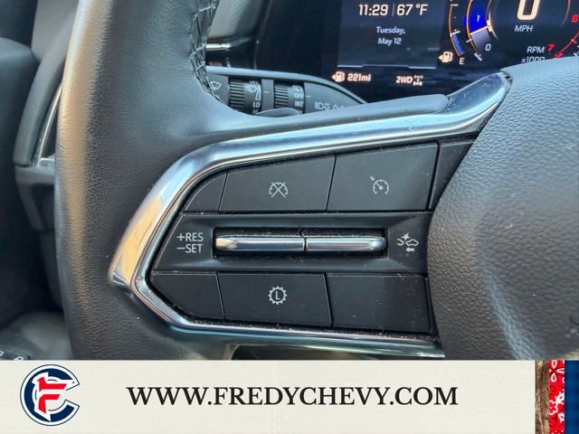Used 2025 Chevrolet Suburban Premier AWD/4WD image 18