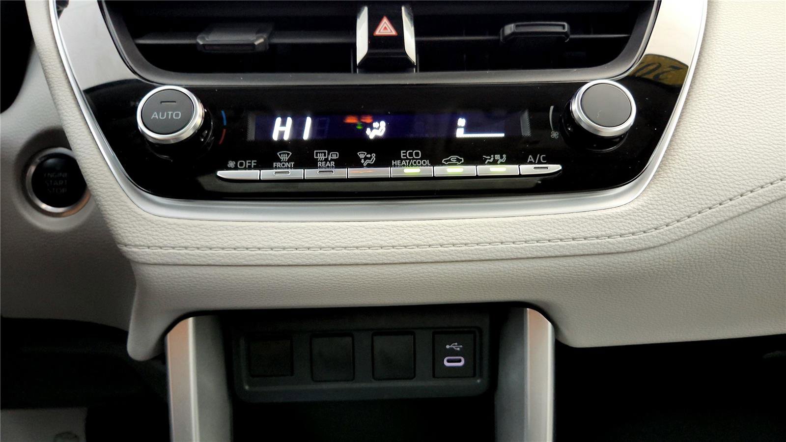 Certified 2023 Toyota Corolla Cross LE image 43