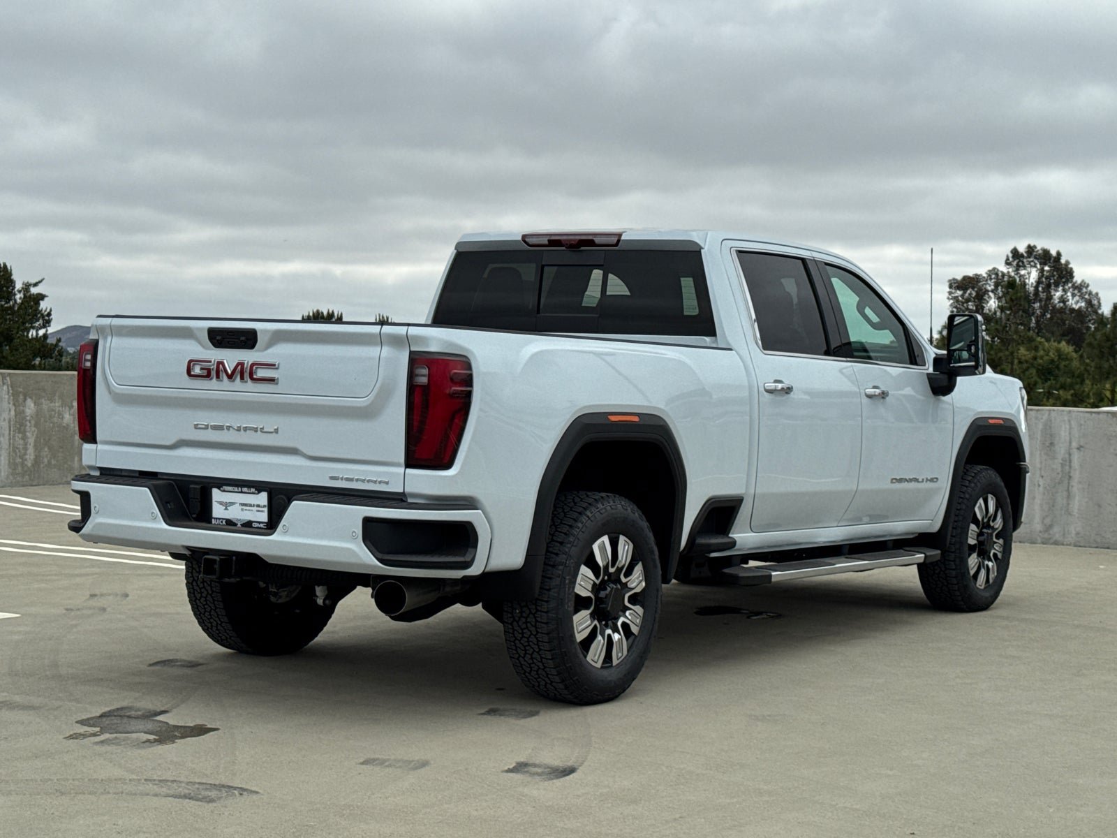 New 2026 GMC Sierra 2500 Denali w/ Denali Reserve Package AWD/4WD image 15