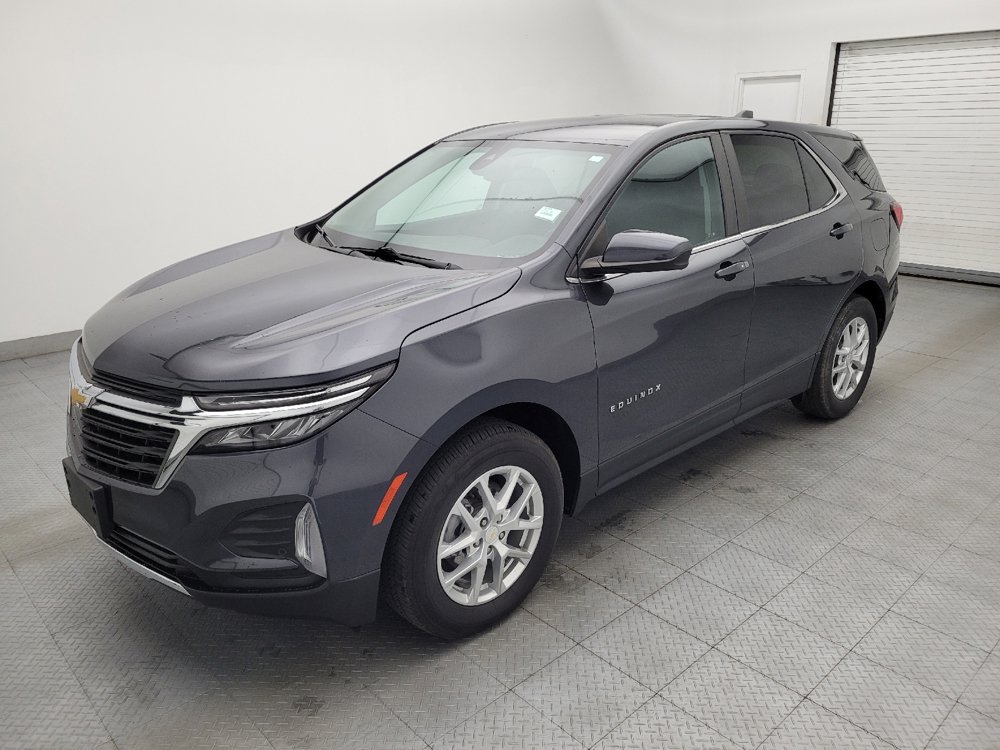 Used 2022 Chevrolet Equinox LT w/ Driver Convenience Package AWD/4WD image 2
