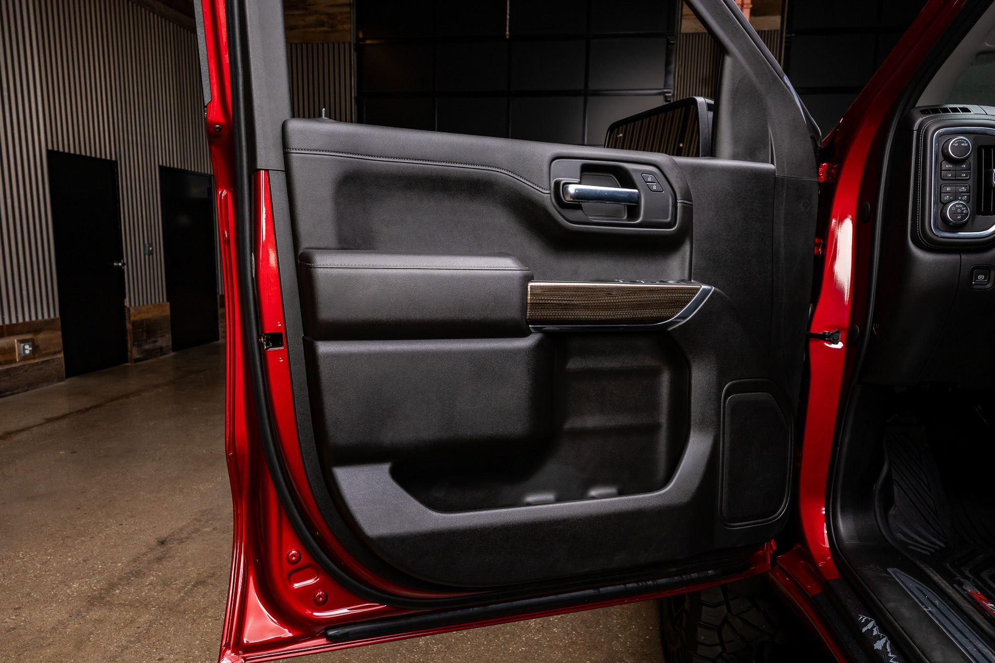 Used 2022 Chevrolet Silverado 1500 LT Trail Boss w/ Safety Package image 36