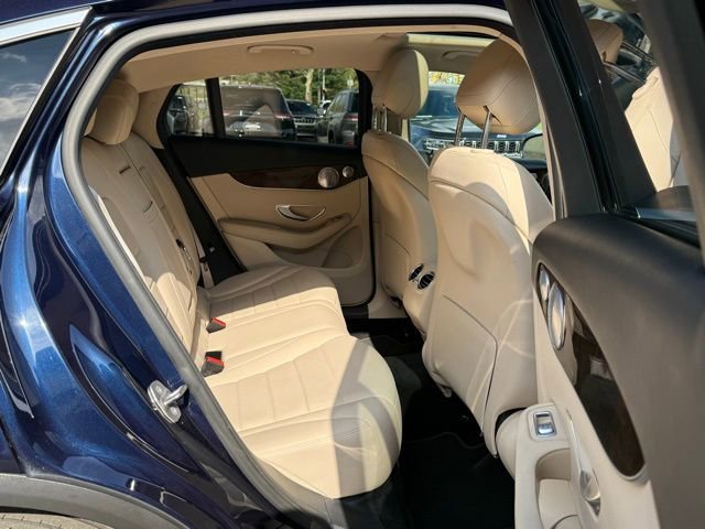Used 2017 Mercedes-Benz GLC 300 4MATIC Coupe image 31