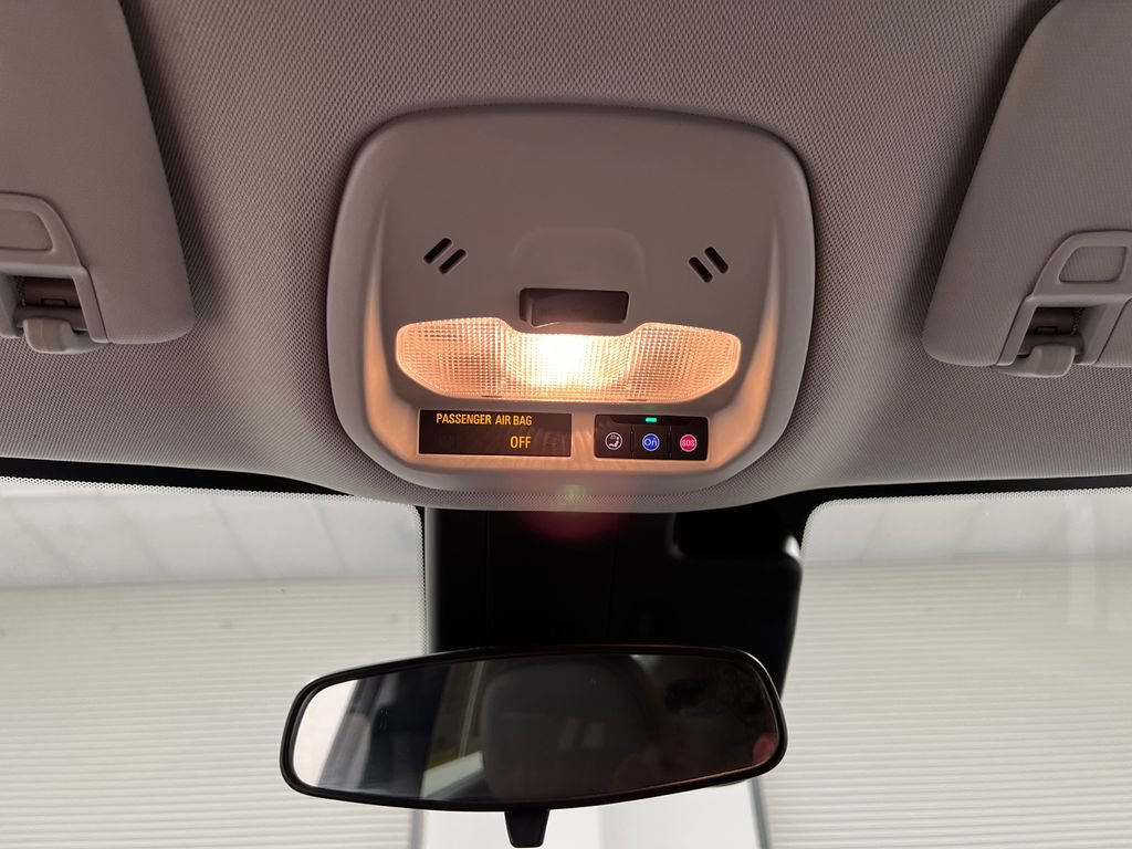Used 2025 Chevrolet Trax LT FWD image 61