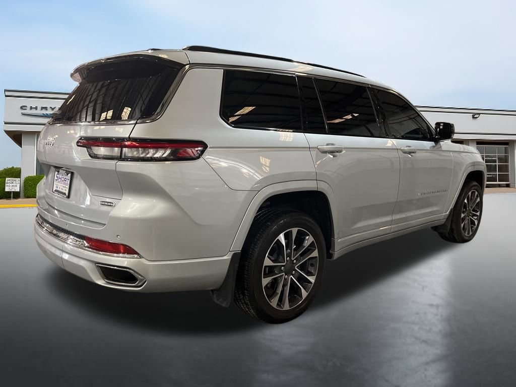 Used 2025 Jeep Grand Cherokee L Overland w/ MOPAR Finishing Package AWD/4WD image 5