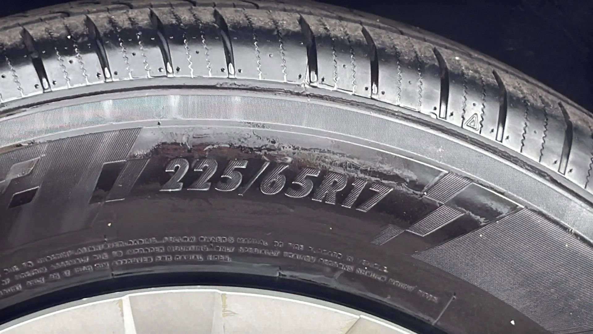 Used 2013 Toyota RAV4 LE image 27