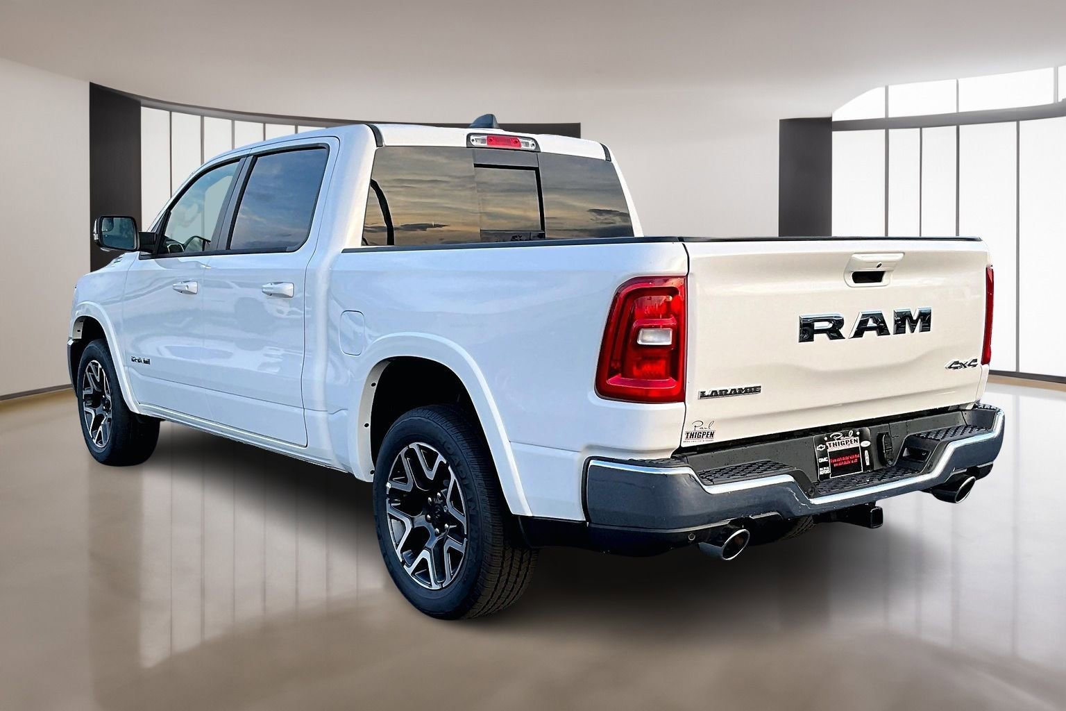 New 2025 RAM 1500 Laramie AWD/4WD image 3