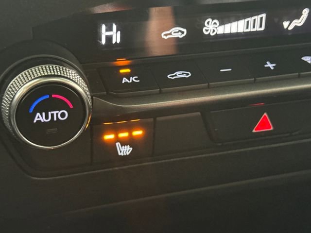 Used 2024 MAZDA MAZDA3 s image 33