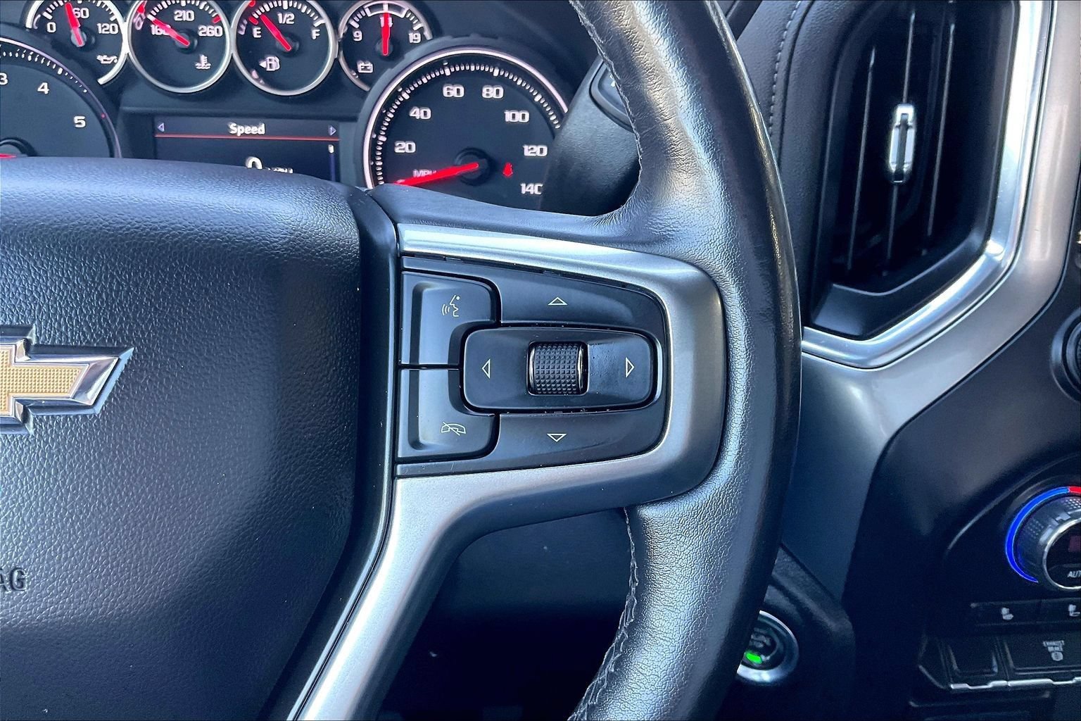 Used 2021 Chevrolet Silverado 3500 LTZ AWD/4WD image 11