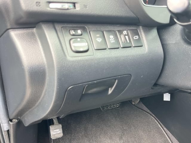Used 2012 Toyota Highlander Limited w/ Tow Pkg FWD image 26