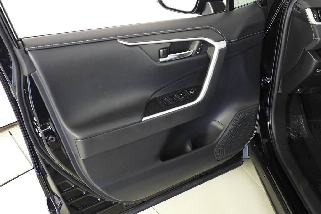 Used 2023 Toyota RAV4 Limited AWD/4WD image 11