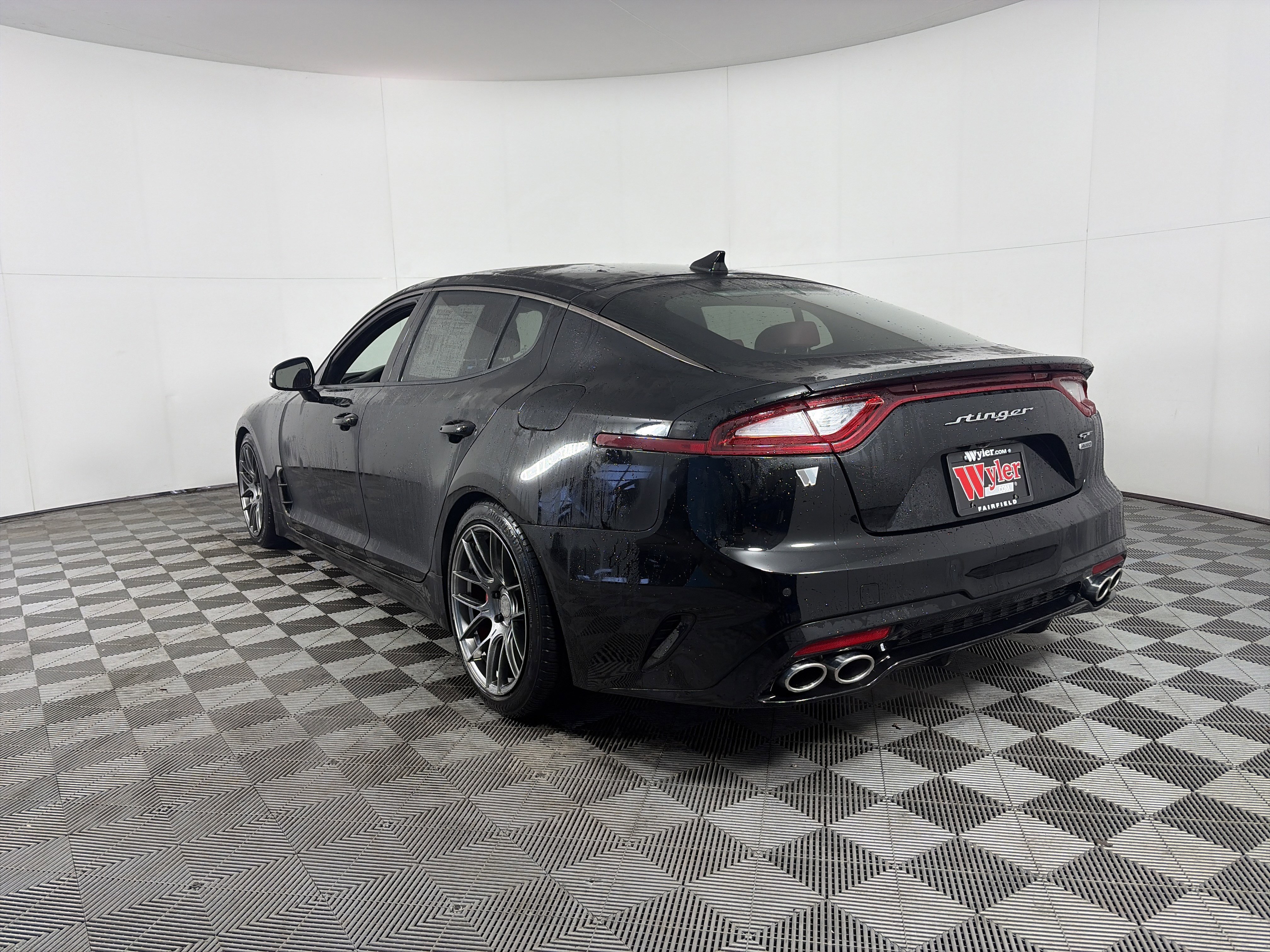 Used 2019 Kia Stinger GT2 image 12
