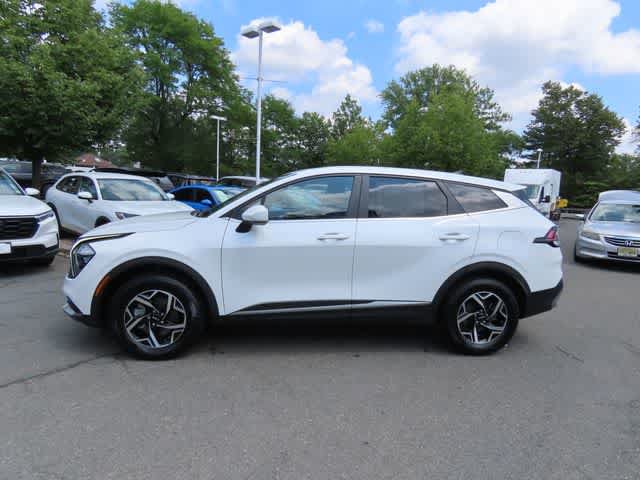 Used 2023 Kia Sportage LX AWD/4WD image 3