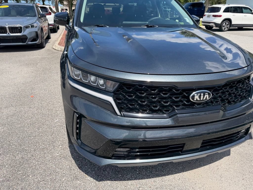Used 2021 Kia Sorento EX w/ Panoramic Sunroof Package AWD/4WD image 13