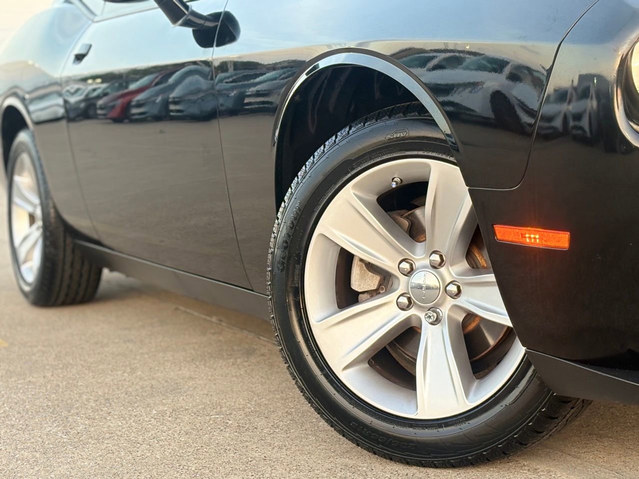 Used 2023 Dodge Challenger SXT image 10