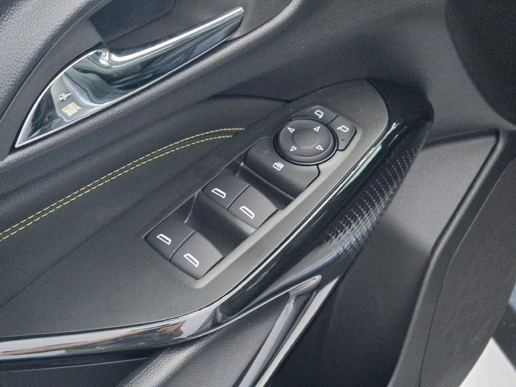 New 2026 Chevrolet Trax LT FWD image 18