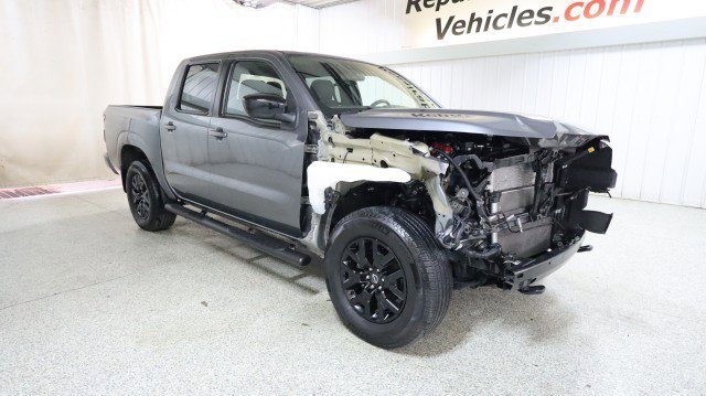 Used 2023 Nissan Frontier SV w/ Midnight Edition Package image 5