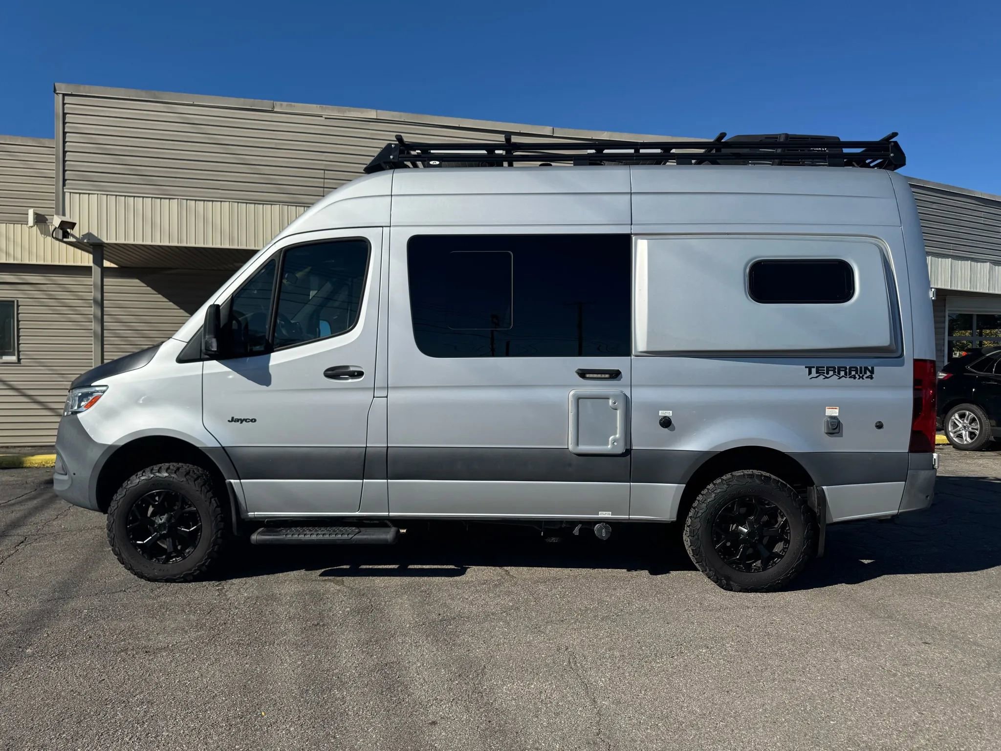 Used 2022 Mercedes-Benz Sprinter 2500 image 10